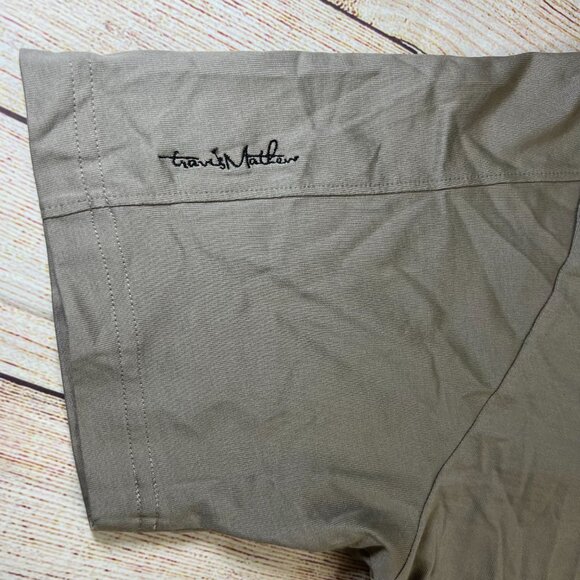 Travis Mathew Gray White Stripe Golf Polo Shirt Performance Men's Large - Picture 2 of 14